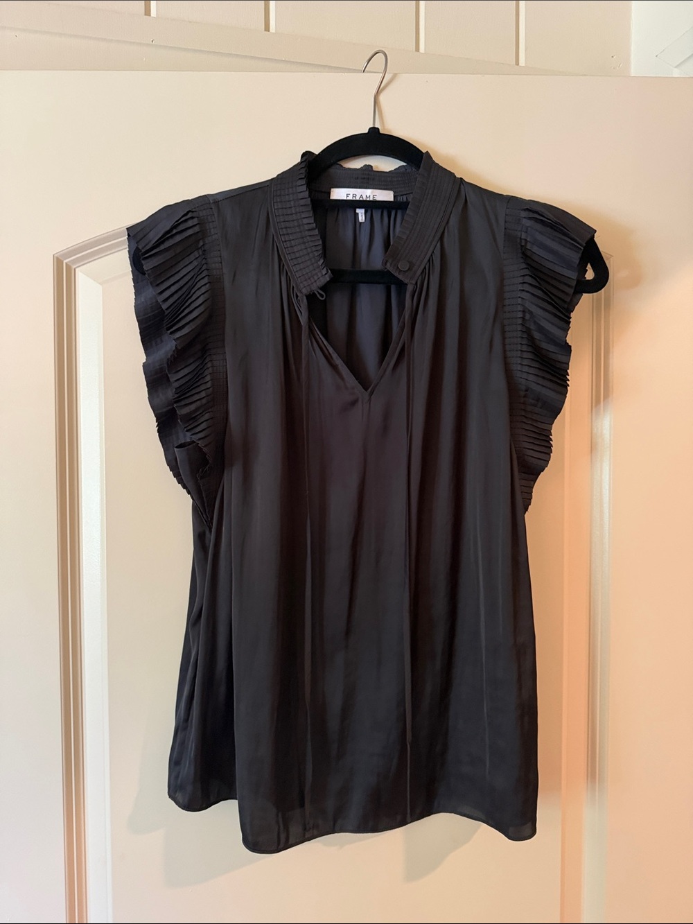 Frame Denim Black Pleated Cap Sleeve V-Neck Blouse